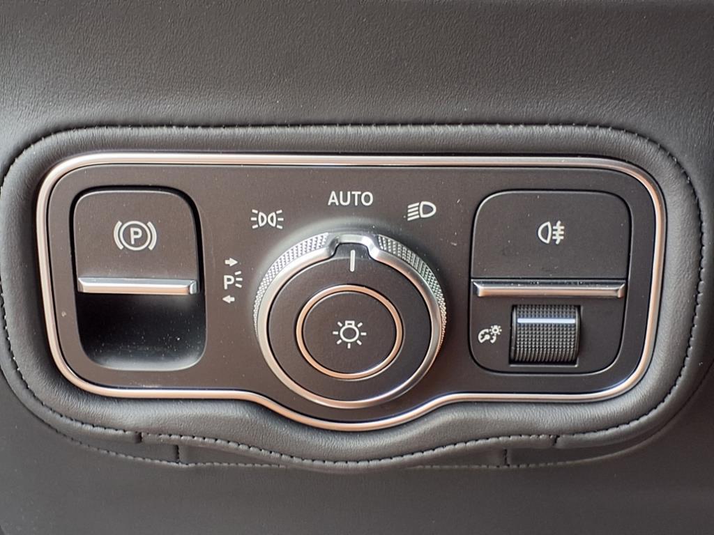 used 2025 Mercedes-Benz AMG G 63 car, priced at $239,995