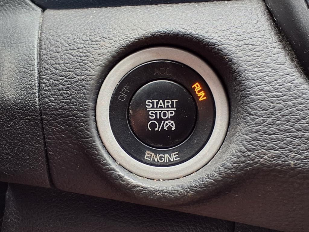 used 2015 Chrysler 200 car, priced at $7,995