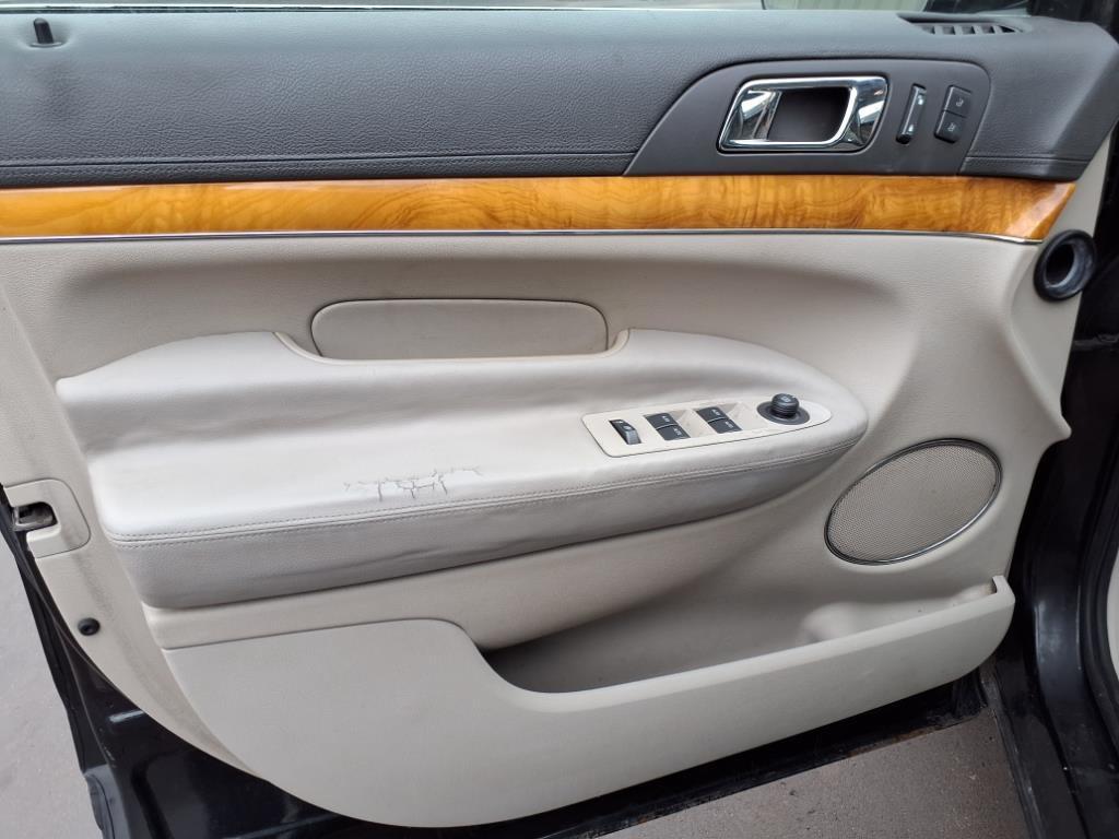 used 2011 Lincoln MKT car, priced at $2,995