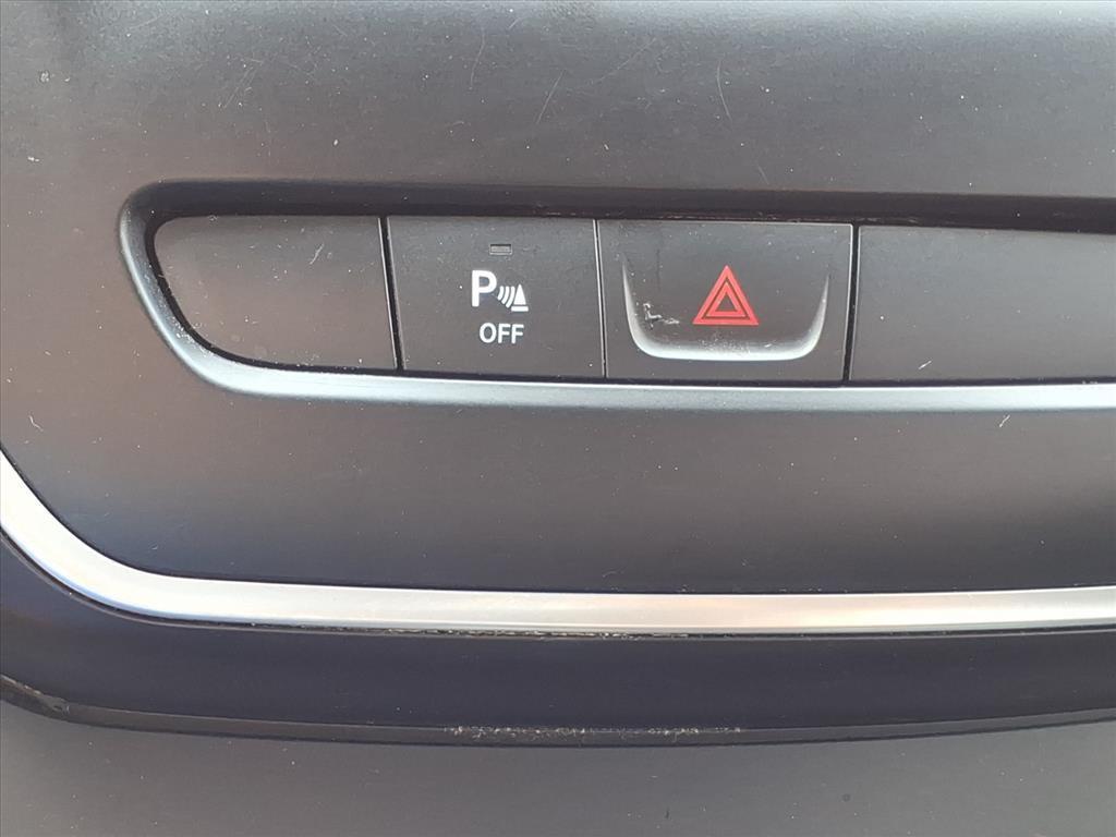 used 2019 Jeep Cherokee car, priced at $12,995