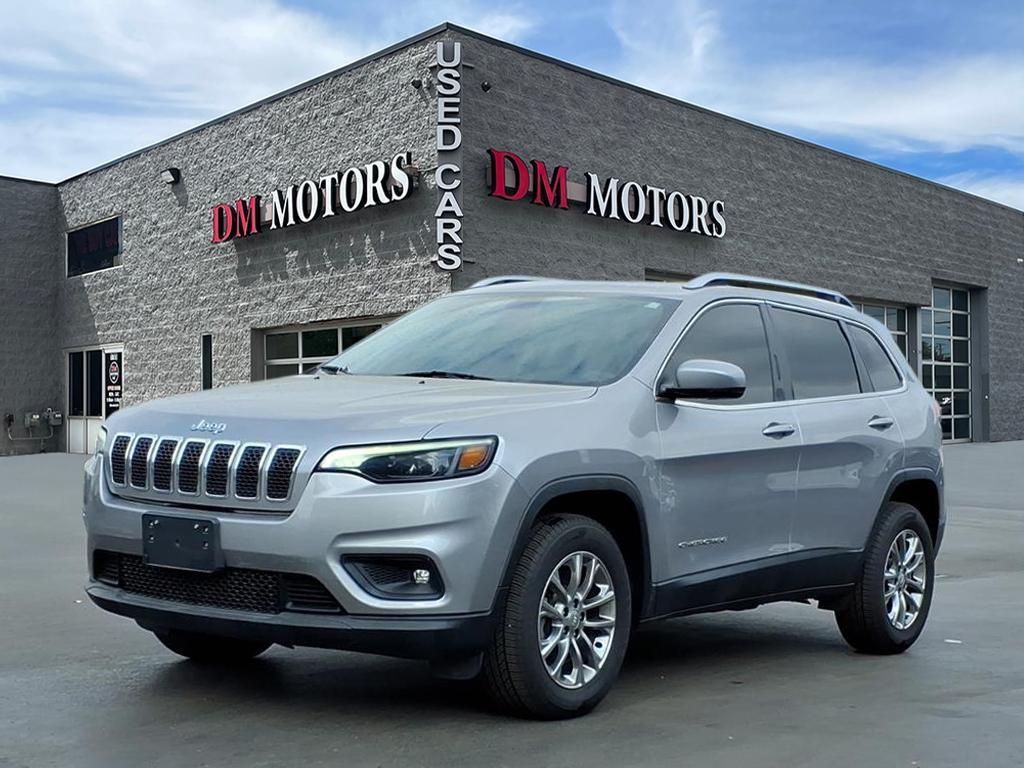 used 2019 Jeep Cherokee car, priced at $12,995