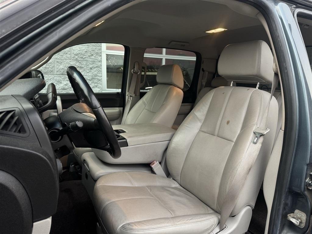 used 2009 Chevrolet Silverado 1500 car, priced at $7,995