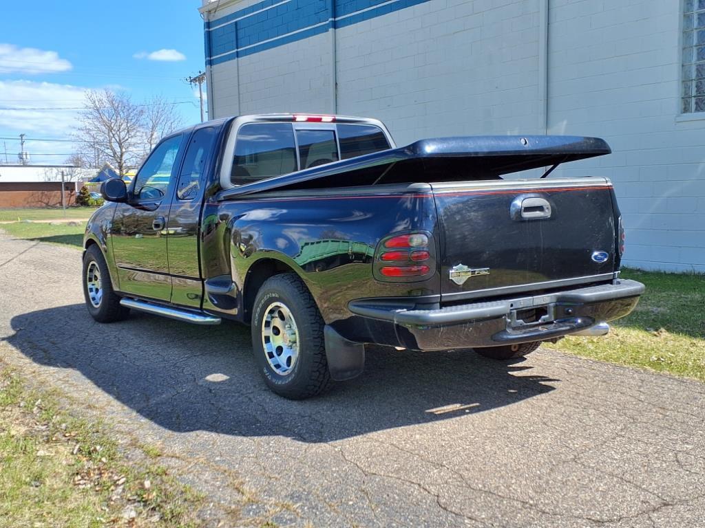 used 2000 Ford F-150 car, priced at $10,500
