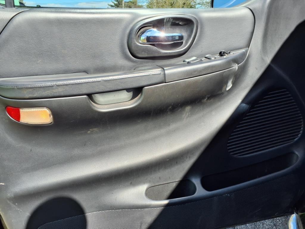 used 2000 Ford F-150 car, priced at $10,500