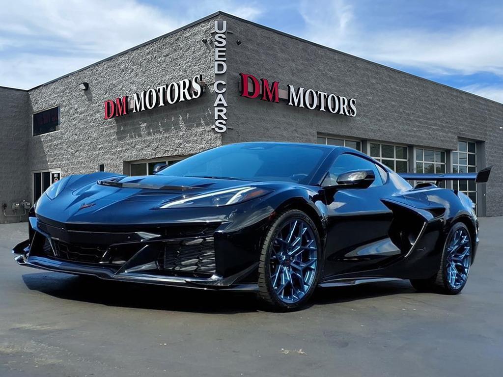 used 2025 Chevrolet Corvette car, priced at $499,995