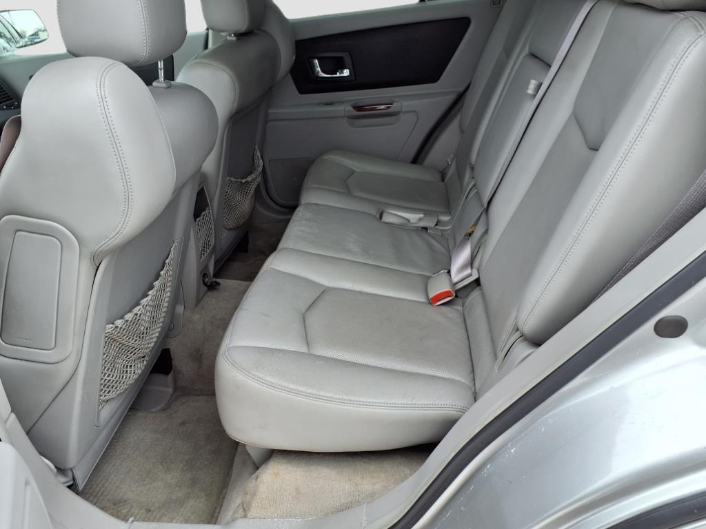 used 2005 Cadillac SRX car, priced at $3,995