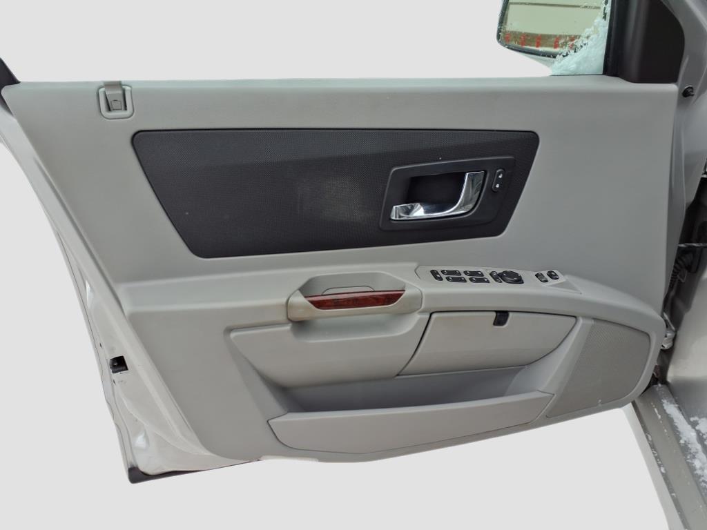 used 2005 Cadillac SRX car, priced at $3,995