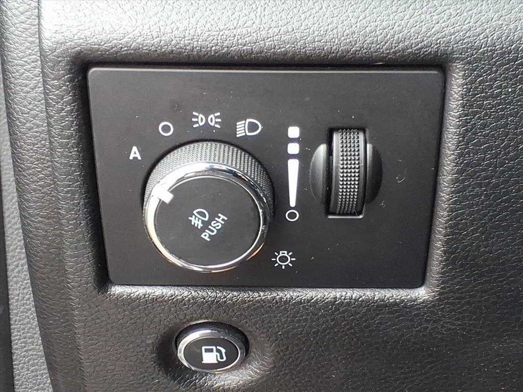 used 2020 Jeep Grand Cherokee car, priced at $31,995