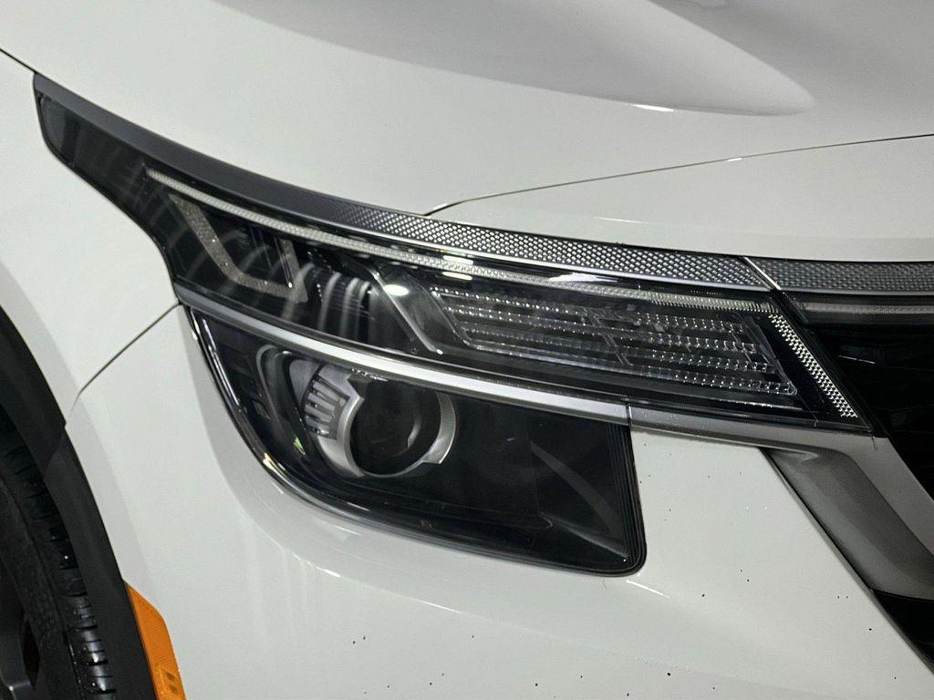 used 2022 Kia Seltos car, priced at $18,995