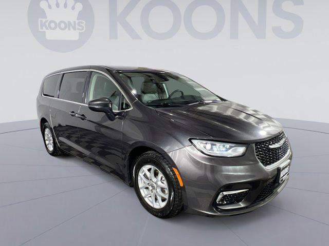 used 2023 Chrysler Pacifica car, priced at $22,300
