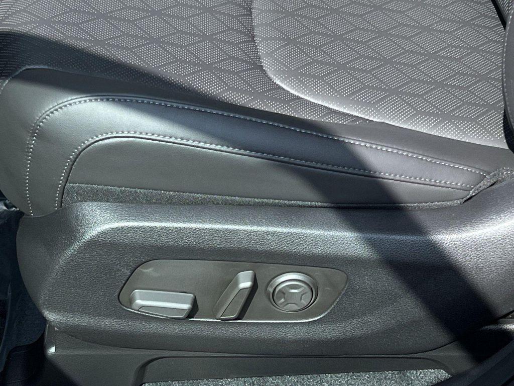 new 2027 Kia Carnival car, priced at $41,495