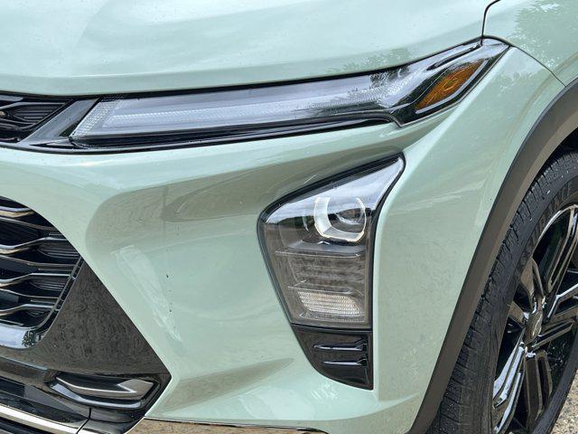 used 2025 Chevrolet Trax car, priced at $23,995