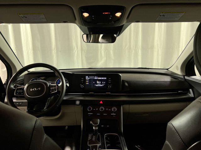 used 2023 Kia Carnival car, priced at $28,000