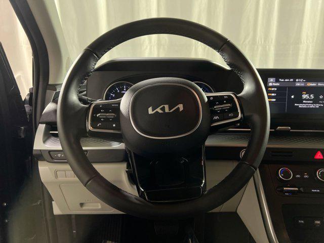 used 2023 Kia Carnival car, priced at $28,000