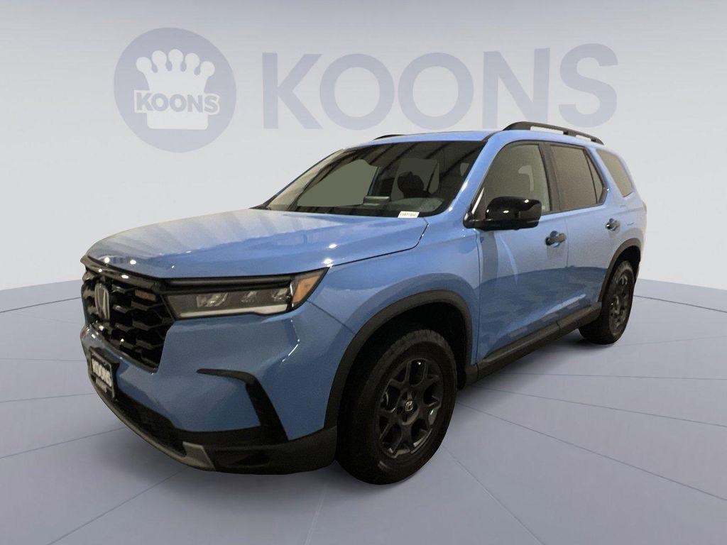 used 2023 Honda Pilot car, priced at $41,995