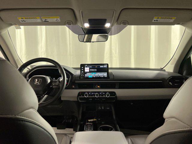 used 2025 Honda Pilot car, priced at $40,000