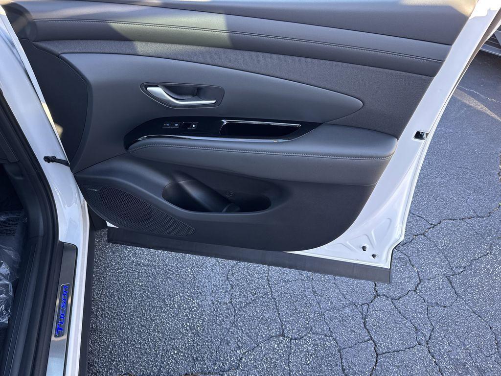 new 2026 Hyundai TUCSON Hybrid car, priced at $39,310