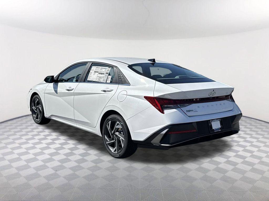 new 2025 Hyundai Elantra car, priced at $25,960