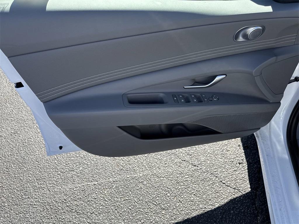 new 2025 Hyundai Elantra car, priced at $25,975