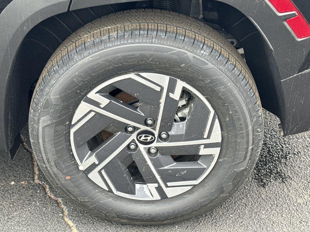 new 2025 Hyundai TUCSON Hybrid car, priced at $31,420