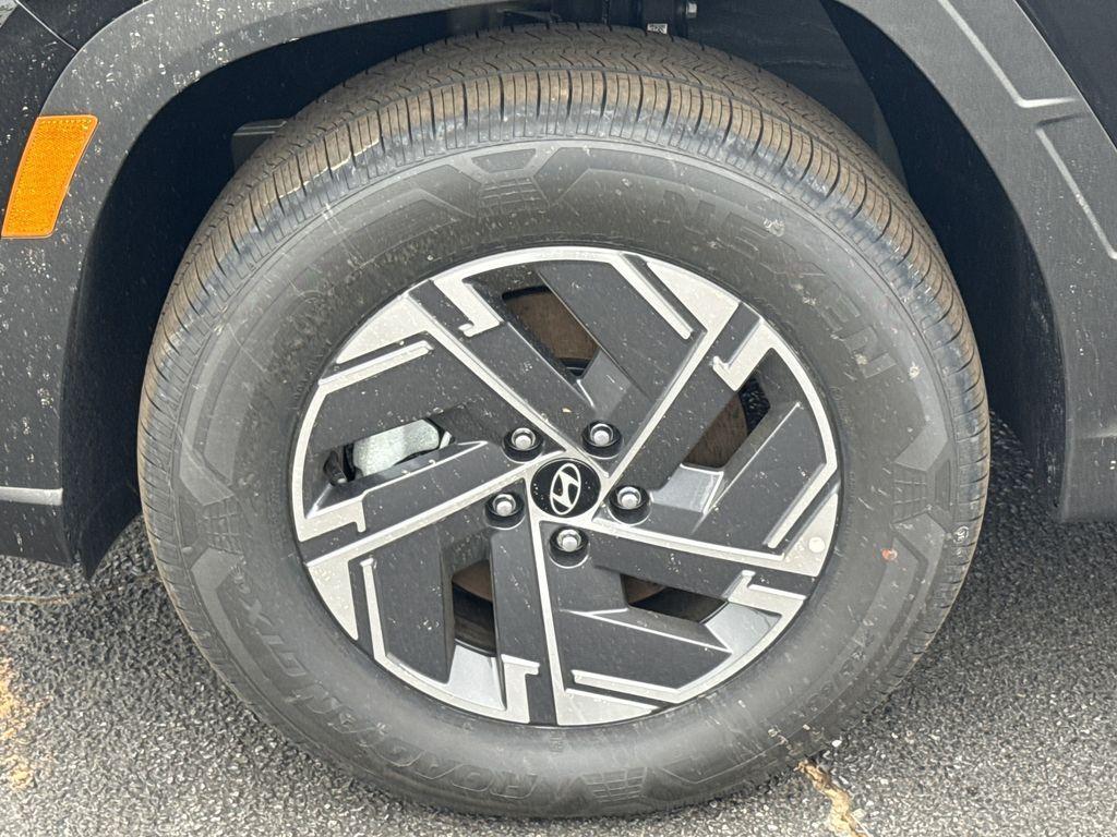 new 2025 Hyundai TUCSON Hybrid car, priced at $31,420