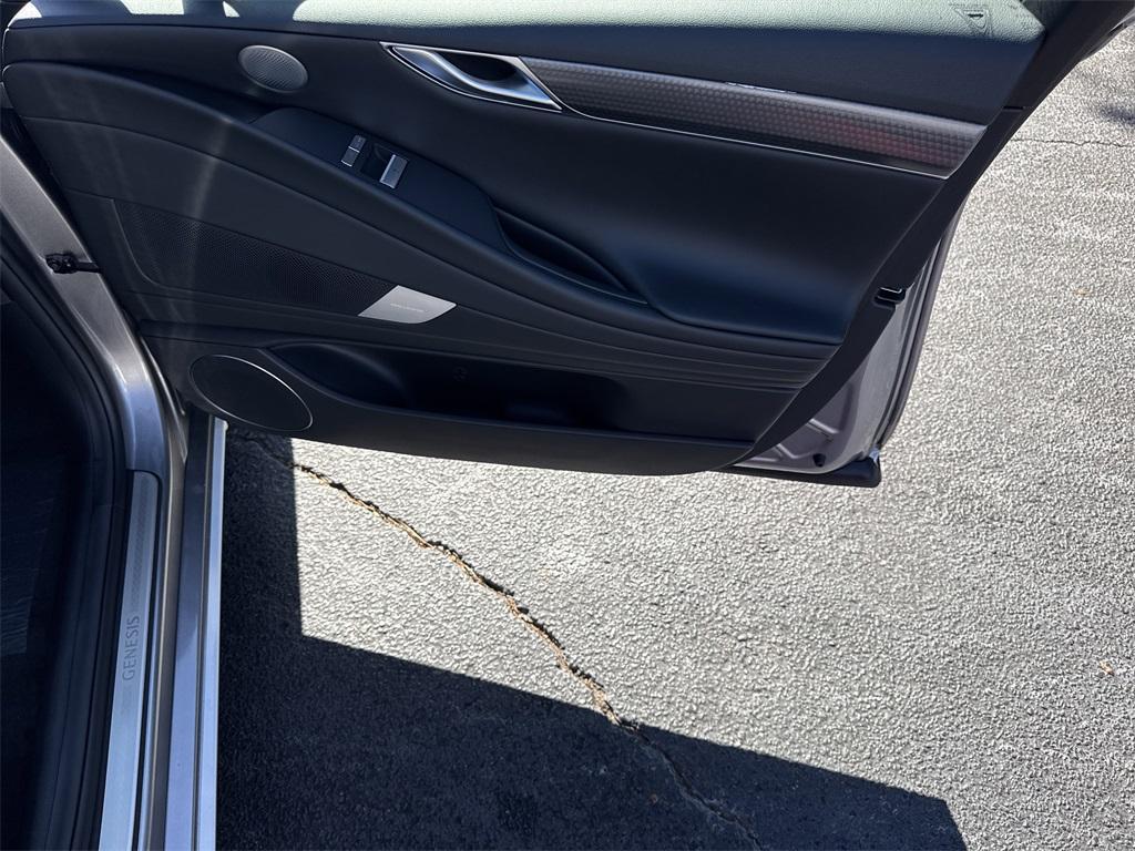 new 2026 Genesis G80 car, priced at $72,320