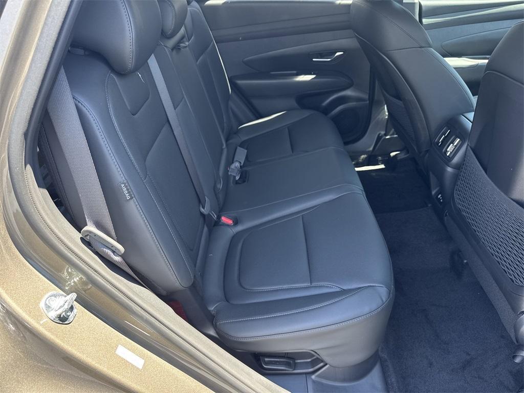 new 2025 Hyundai TUCSON Hybrid car, priced at $34,560