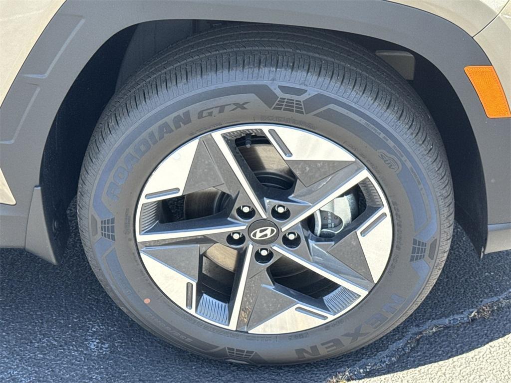 new 2025 Hyundai TUCSON Hybrid car, priced at $34,560