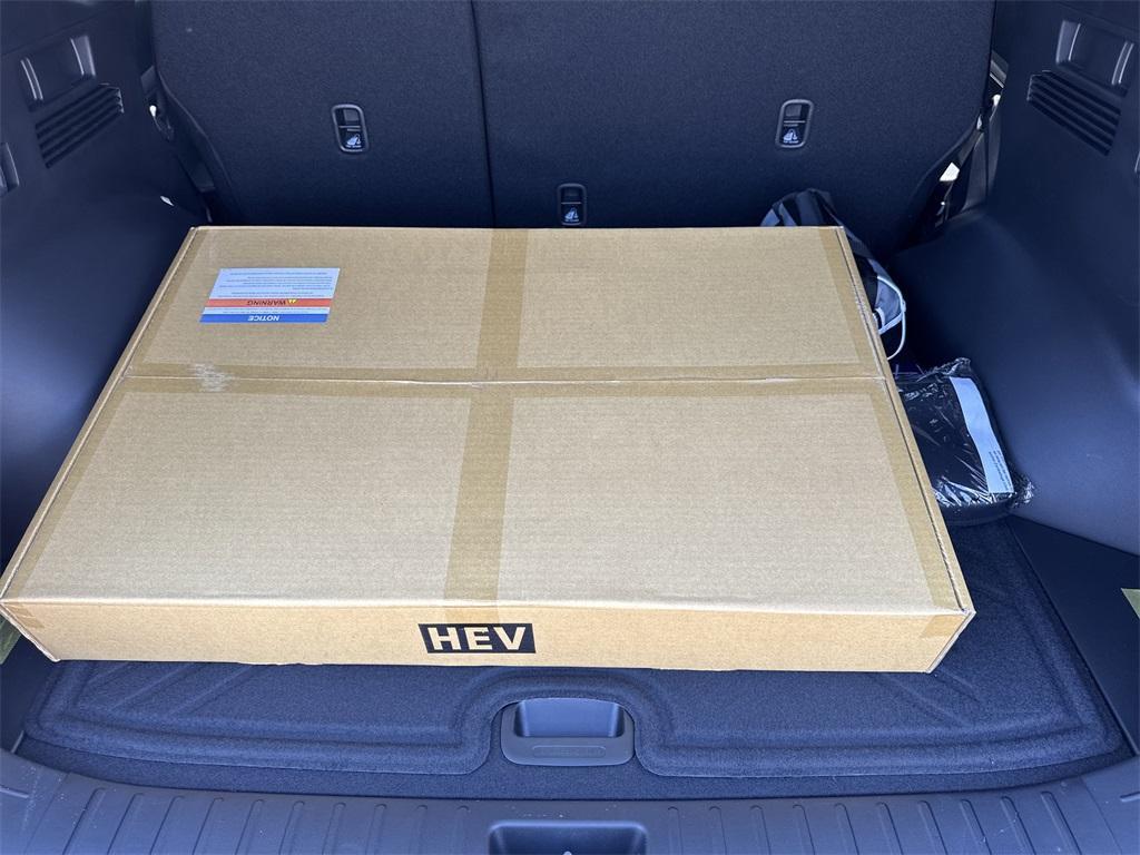 new 2025 Hyundai TUCSON Hybrid car, priced at $34,560