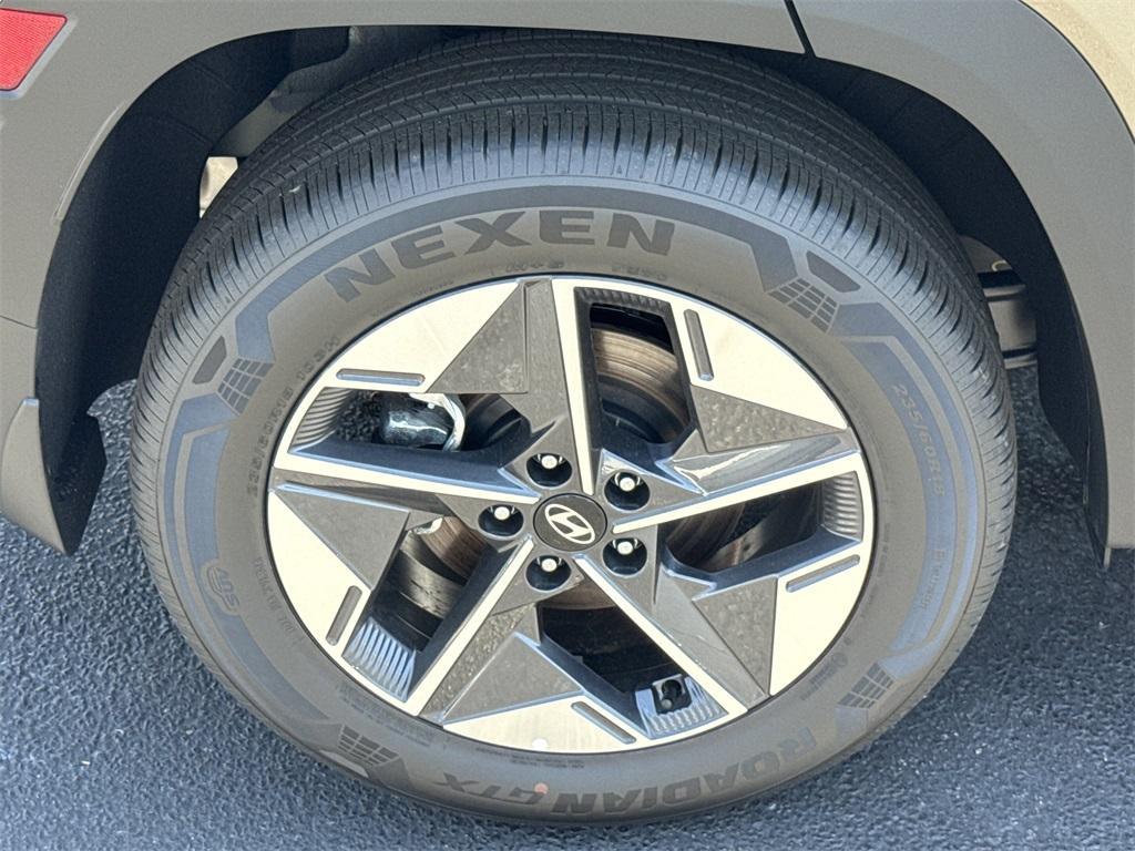 new 2025 Hyundai TUCSON Hybrid car, priced at $34,560