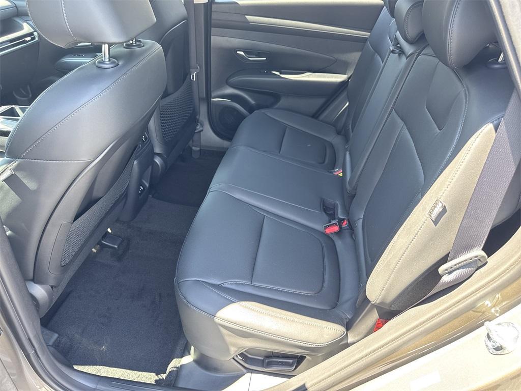 new 2025 Hyundai TUCSON Hybrid car, priced at $34,560