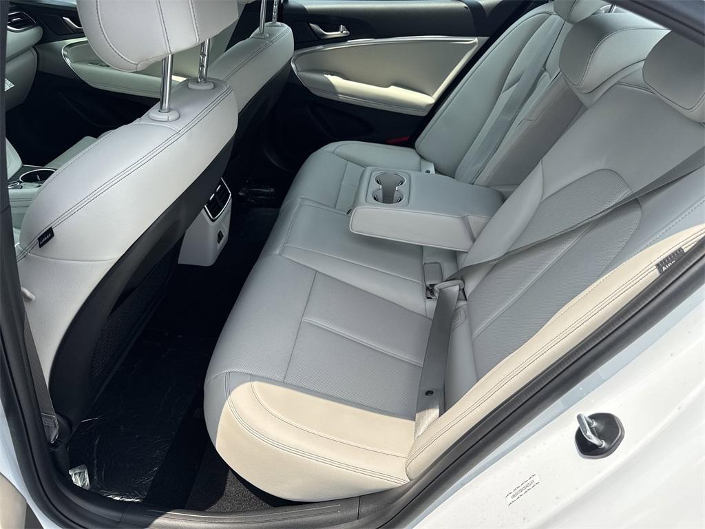 new 2025 Genesis G70 car, priced at $44,105