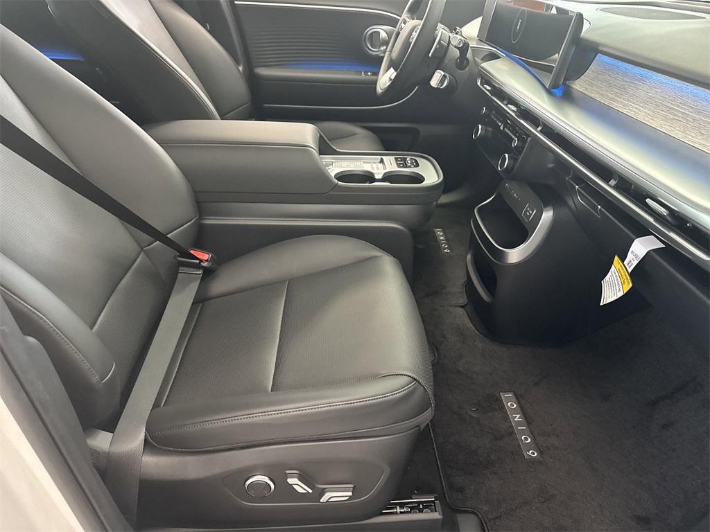 new 2026 Hyundai IONIQ 9 car, priced at $68,285