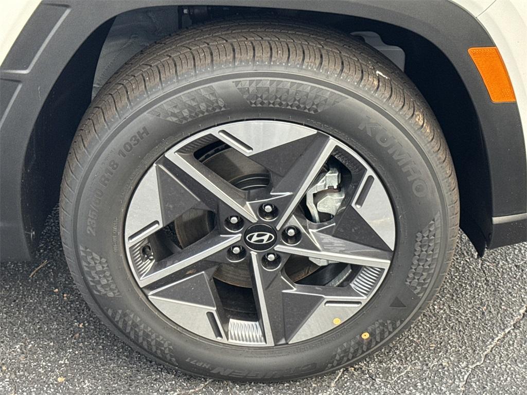 new 2026 Hyundai Tucson car, priced at $32,575