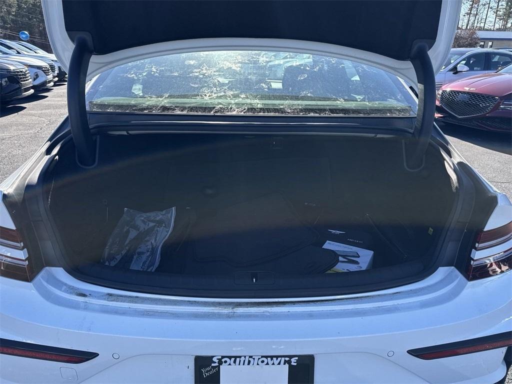 new 2025 Genesis G80 car, priced at $79,060