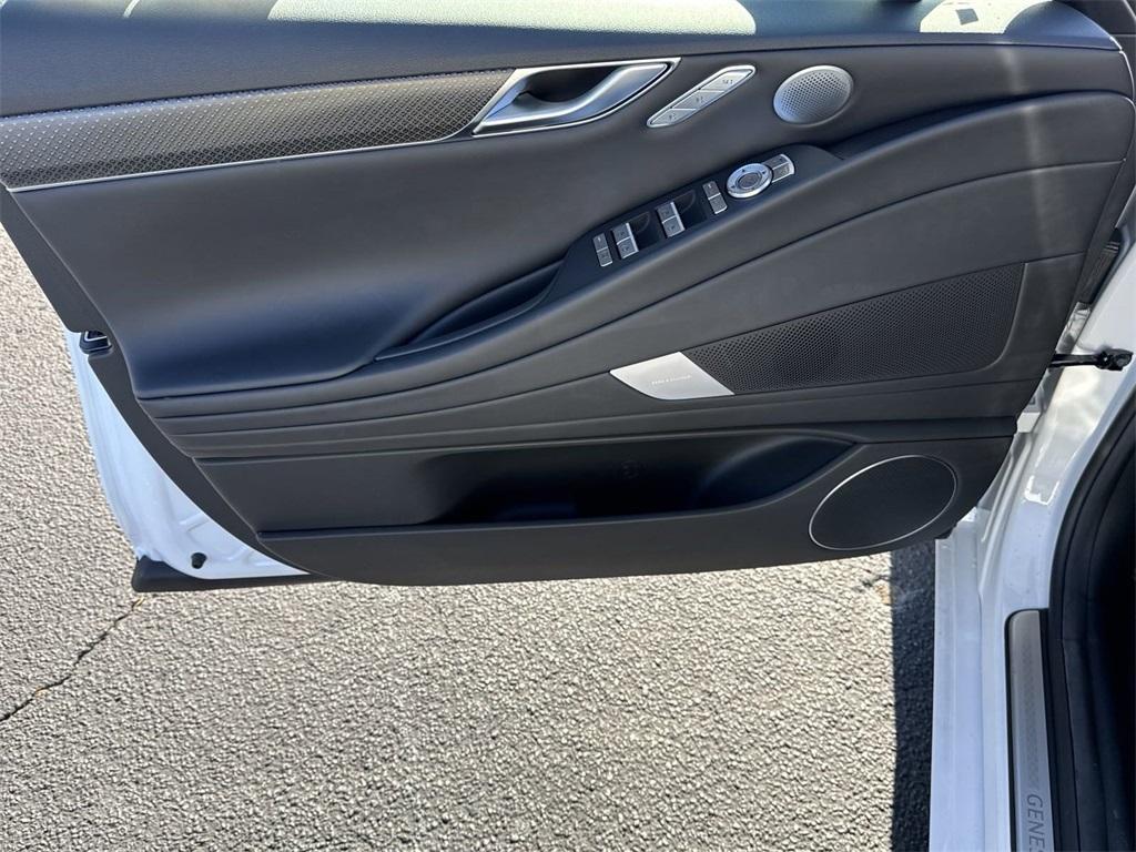 new 2025 Genesis G80 car, priced at $79,060