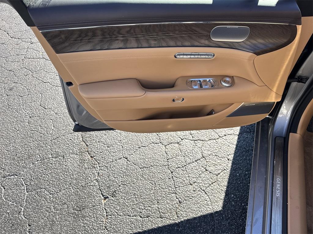 used 2025 Genesis G90 car, priced at $71,991