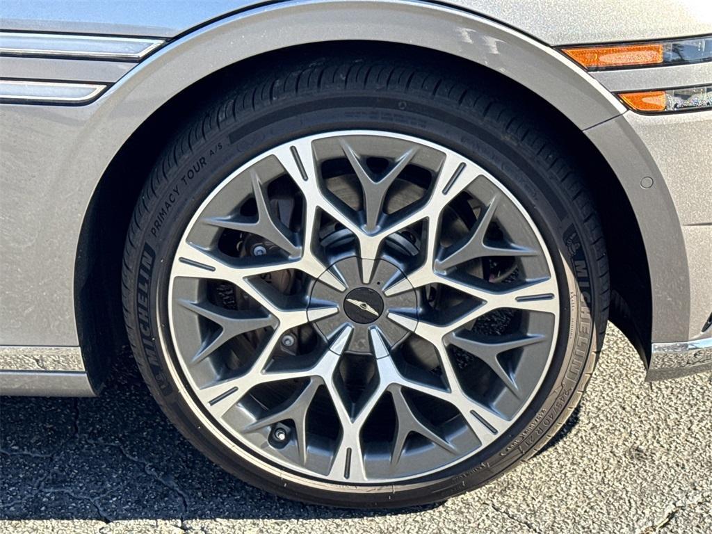 used 2025 Genesis G90 car, priced at $71,991