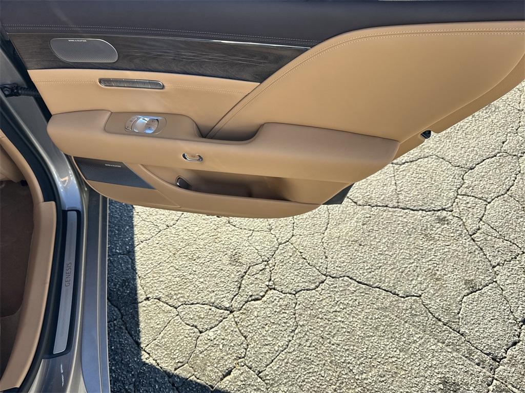 used 2025 Genesis G90 car, priced at $71,991