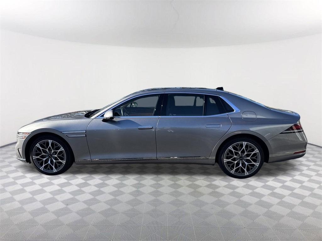 used 2025 Genesis G90 car, priced at $71,991