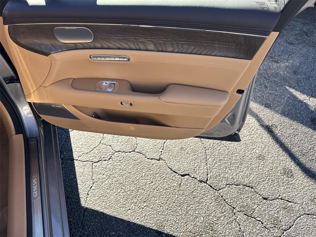 used 2025 Genesis G90 car, priced at $71,991