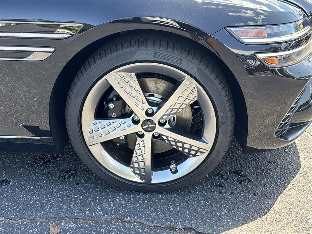 new 2025 Genesis G80 car, priced at $79,425