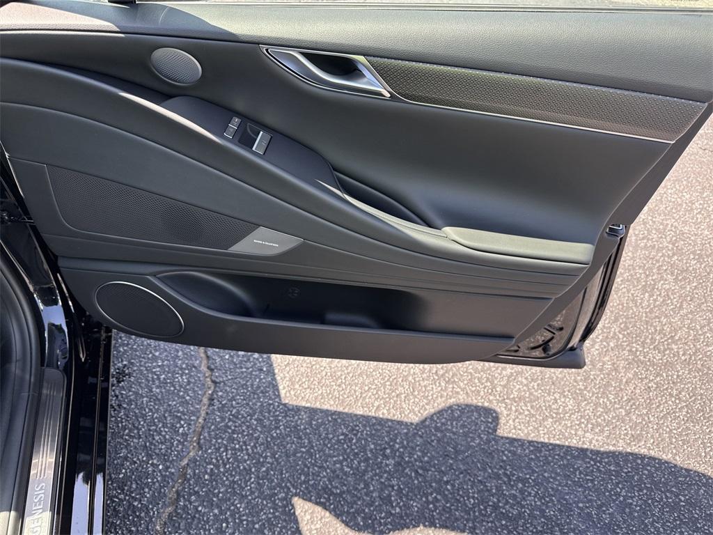 new 2025 Genesis G80 car, priced at $79,425