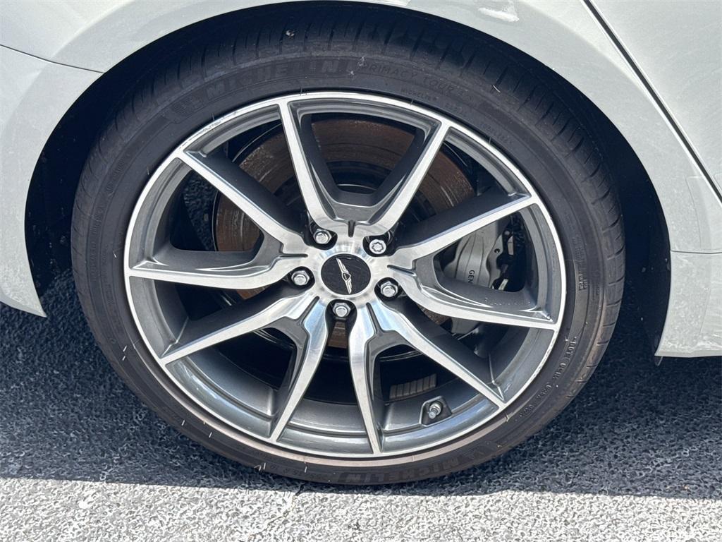 new 2025 Genesis G70 car, priced at $43,690