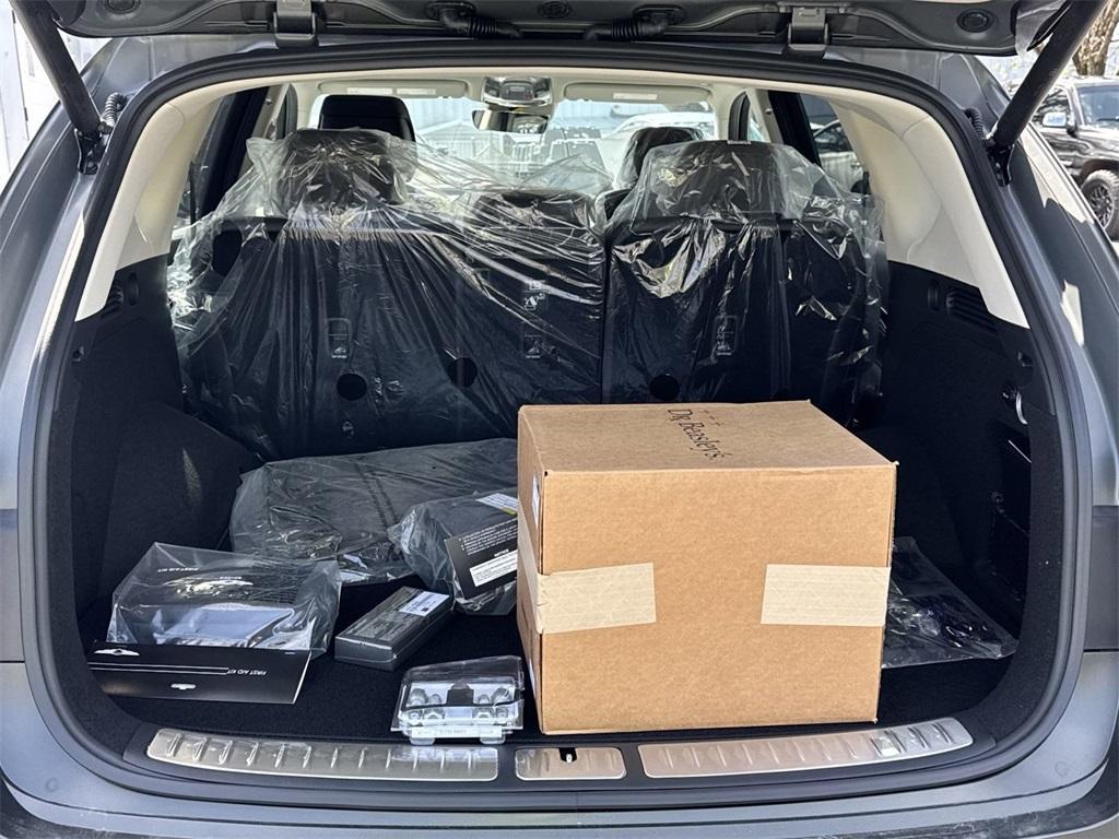 new 2025 Genesis GV80 car, priced at $61,939