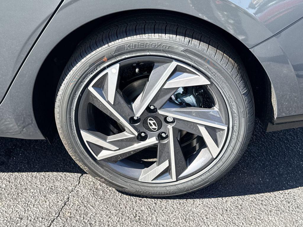 new 2025 Hyundai Elantra car, priced at $25,495