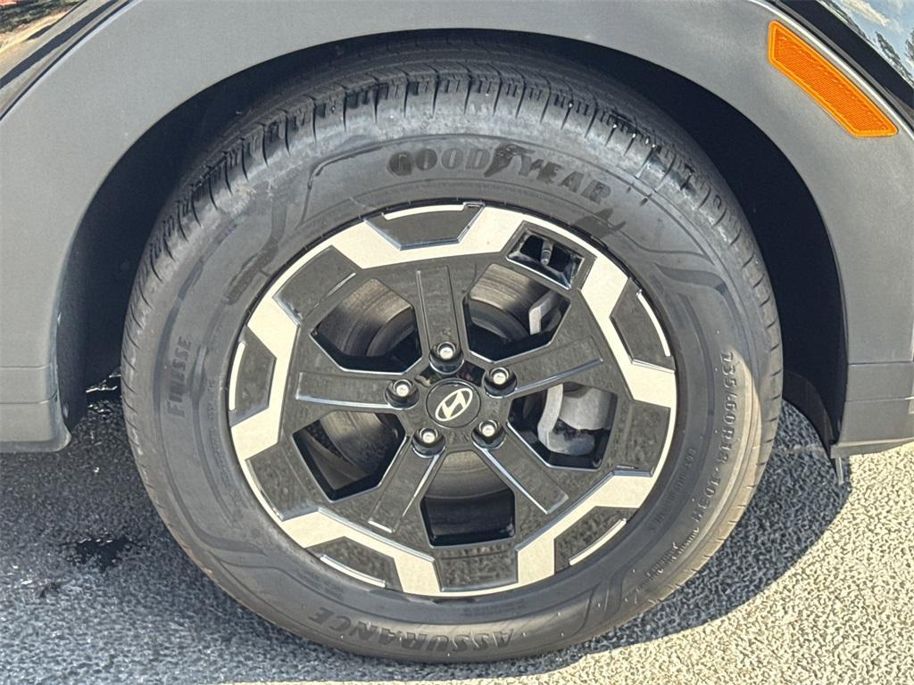 used 2024 Hyundai Santa Fe car, priced at $26,794