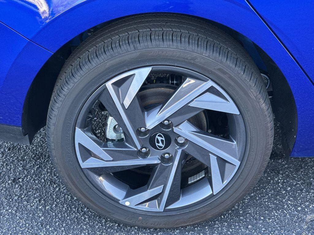 used 2025 Hyundai ELANTRA HEV car, priced at $21,694