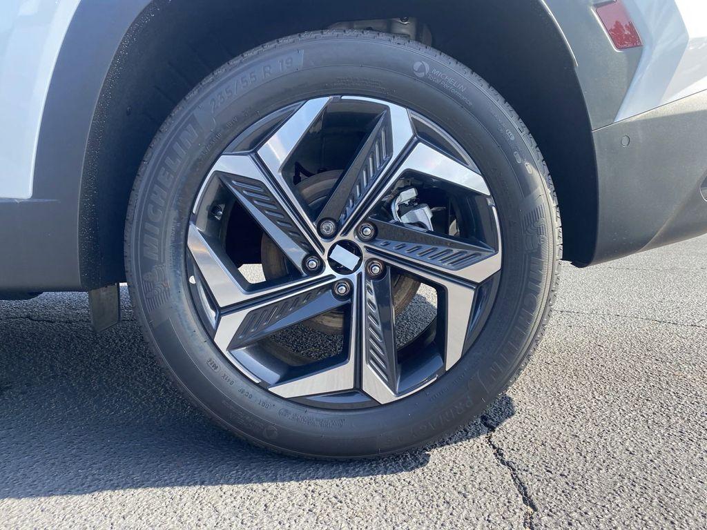 new 2024 Hyundai TUCSON Hybrid car, priced at $38,035