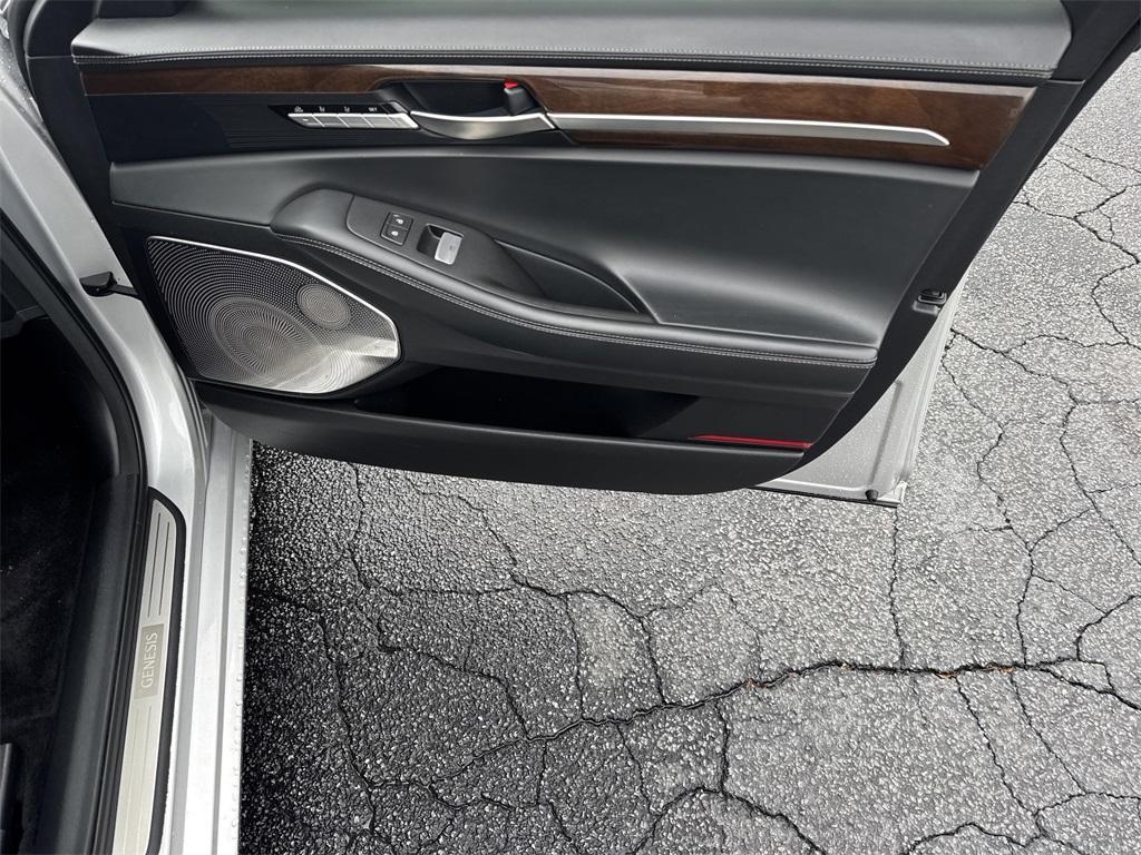 used 2019 Genesis G90 car, priced at $20,992